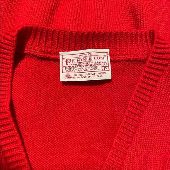 Pendleton Vintage Wool Knit Sweater Vest Virgin Wool VNeck Sleeveless Red Petite - Picture 7 of 7